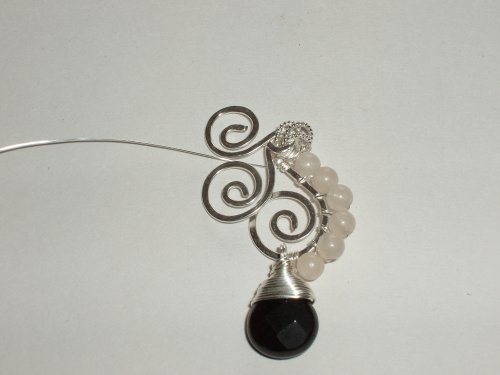 Abby Hook's Cirrus Pendant - , Contemporary Wire Jewelry, Coiling, Coiling Wire, Wire Coiling, Lashing, Wire Lashing, Spirals, Wire Spiral, Spiral Wire Wrap, add the pendant